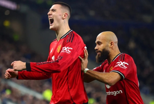 Kỷ lục chờ đợi tam tấu Man Utd và chiến lược chuyển nhượng đúng đắn