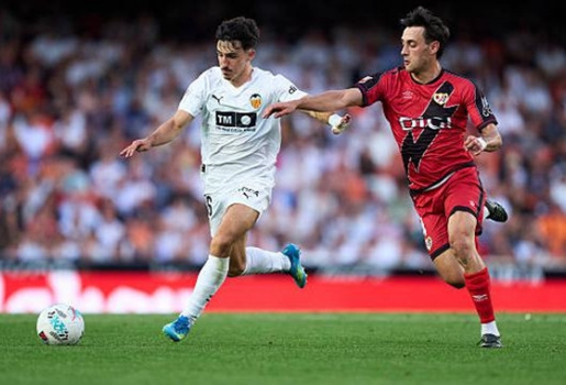 Valencia chia điểm kịch tính với Rayo Vallecano tại Mestalla
