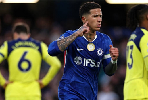 Đẳng cấp Enzo Fernandez định đoạt trận derby London