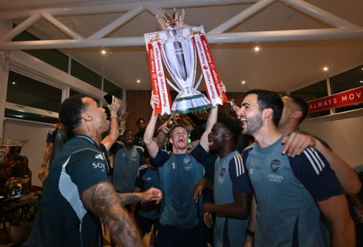 Ngày thế hệ trẻ Arsenal thôi chờ đợi