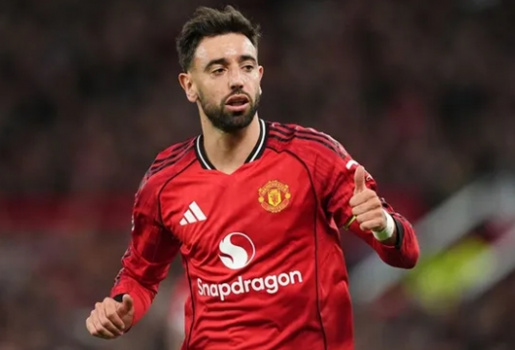 Fabrizio Romano cập nhật tương lai của Bruno Fernandes
