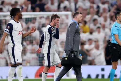 Tottenham và West Ham lâm nguy tài chính nếu xuống hạng