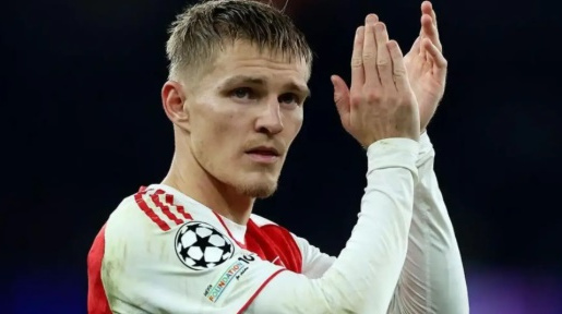 Odegaard quyết cùng Arsenal hạ PSG để giành cú đúp lịch sử