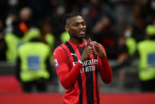 Tuyên bố muốn rời Milan, Leao mở đường tới MU