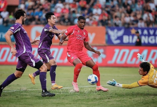 Ba đội bóng V.League quyết tử trụ hạng ở vòng đấu hạ màn
