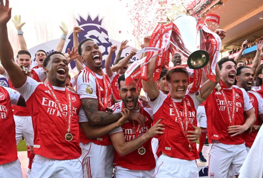 Arsenal đắc lợi nhờ luật tài chính mới NHA