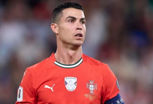 Ronaldo là biểu tượng hay gánh nặng của Bồ Đào Nha?