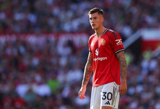 Barca nhận gáo nước lạnh từ Man Utd vụ Sesko