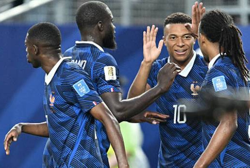 Cách Deschamps tối ưu hóa chiều sâu đội hình ĐT Pháp