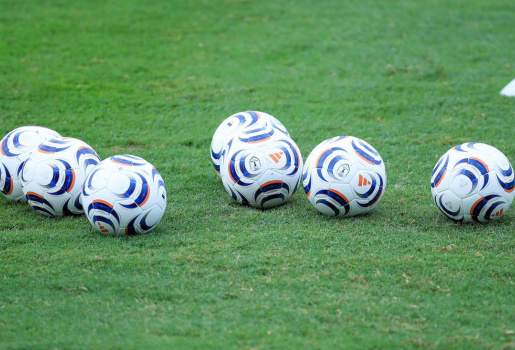 Tuyển Việt Nam rèn quân, làm quen bóng mới trước ASEAN Cup