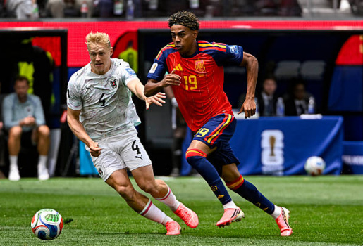Tây Ban Nha đang cho thấy bộ mặt của nhà vô địch World Cup