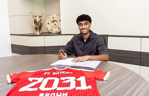 Bayern Munich chính thức chiêu mộ Nathaniel Brown
