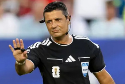 Tranh cãi xoay quanh trọng tài bắt chính trận Anh vs Mexico