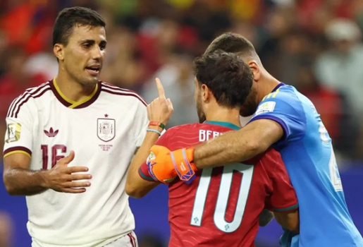 Rodri khiêu khích khiến Bernardo Silva nổi giận tại World Cup