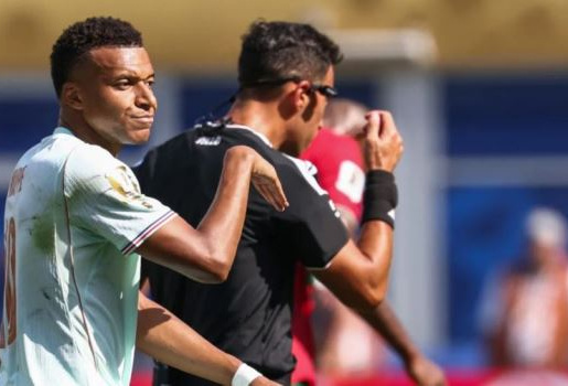 Vì sao Mbappe bị hoãn đá phạt đền trước Morocco?