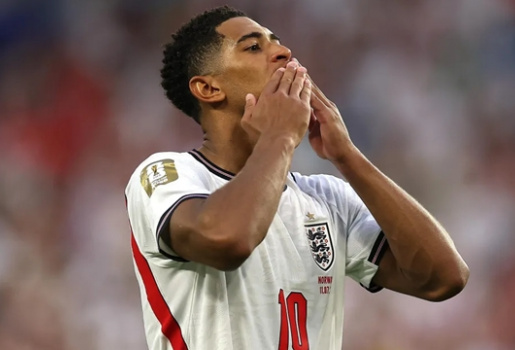 Bellingham góp cú đúp, Real lập kỷ lục 19 bàn tại World Cup