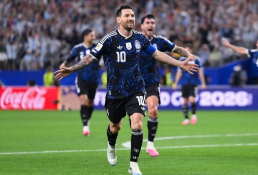 Argentina xin FIFA đổi màu áo ở bán kết World Cup gặp ĐT Anh