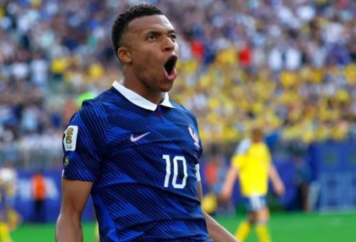 Kylian Mbappe đã là cầu thủ Pháp vĩ đại nhất lịch sử?