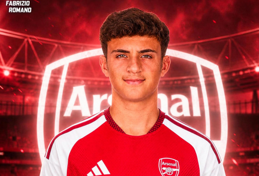 Mất Saliba, Arsenal lập tức chiêu mộ trung vệ của Spurs