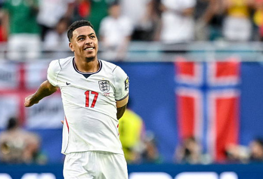 Romano tiết lộ mức giá thực sự Arsenal định trả cho Rogers