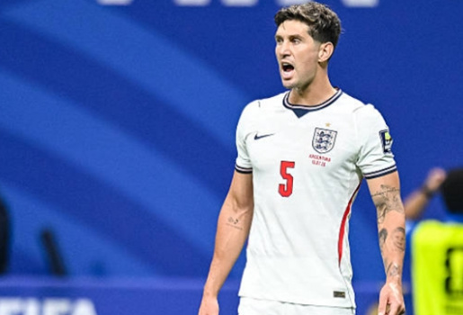 Arsenal sẵn sàng đón John Stones thay Saliba