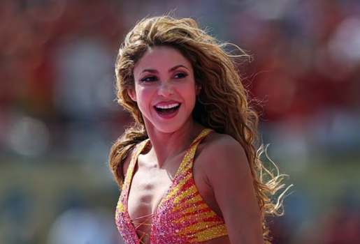 Shakira gây tranh cãi khi công khai ủng hộ Argentina thay vì Tây Ban Nha
