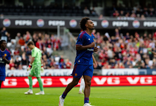 Cơ hội nào cho Zirkzee tại Manchester United mùa tới?