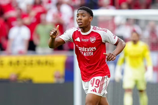 MU chịu lỗ vụ Zirkzee để săn ngọc quý Arsenal