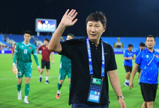 Báo Hàn Quốc chú ý đến cơ hội HLV Kim Sang Sik làm nên lịch sử