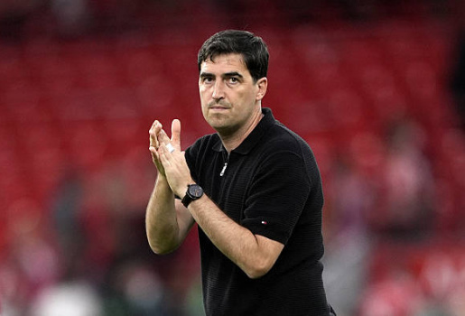 Iraola nói rõ vấn đề của Liverpool sau loạt trận giao hữu