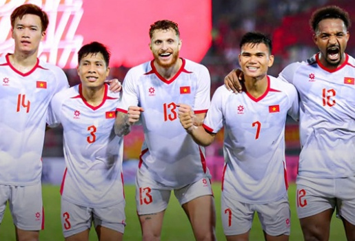 Tuyển Việt Nam làm mới hàng công đấu Malaysia?