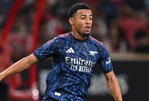 Vì sao Ethan Nwaneri được phép đối đầu Arsenal tại Champions League?