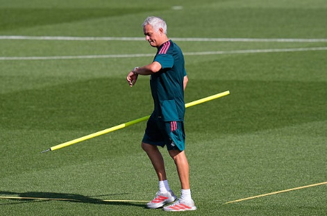 16 năm duyên nợ dẫn lối Mourinho gặp lại Inter Milan