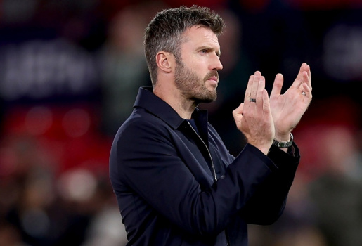 Carrick kêu gọi sự ủng hộ từ CĐV Man Utd