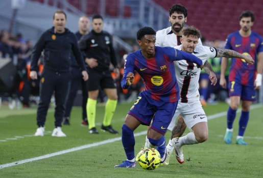 Liverpool dốc toàn lực chiêu mộ Alejandro Balde của Barca