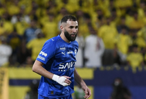 Sếp lớn Bayer Leverkusen làm rõ khả năng đưa Benzema trở lại châu Âu