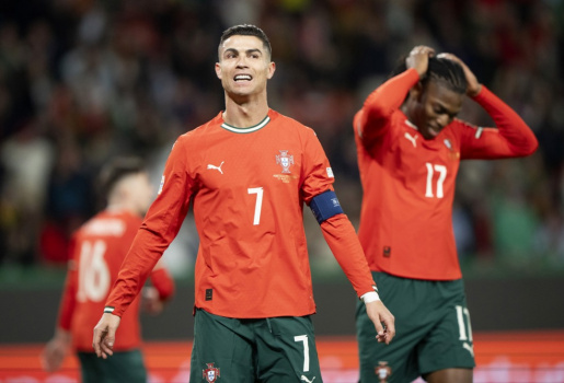 Ronaldo rời tuyển, Bồ Đào Nha tức tốc trao áo số 7 cho Leao
