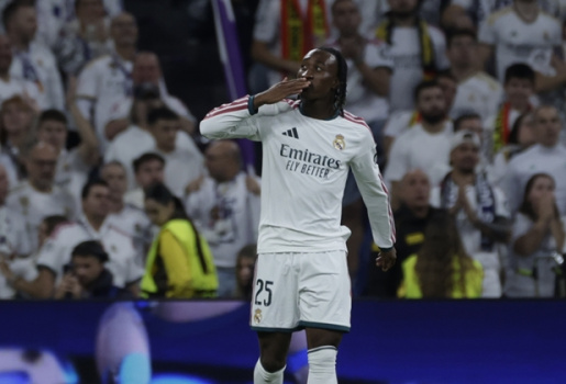Thăng hoa cùng Real, Diomande tự tin đấu Barcelona