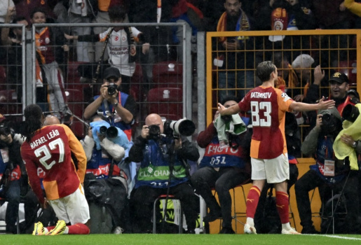 Aleksey Batrakov trở thành mục tiêu tranh chấp nóng bỏng