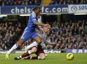 Video Premier League: Aston Villa quật ngã Chelsea tại Stamford Bridge