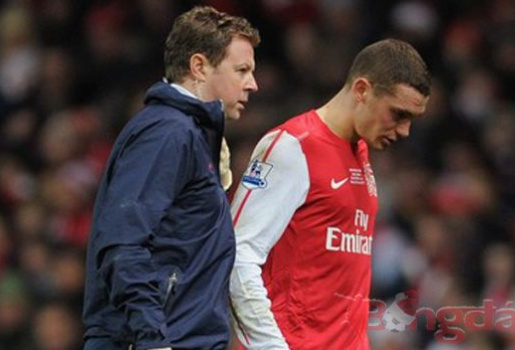 Thomas Vermaelen chấn thương bắp chân