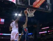 Video NBA: Pha bật cao chắn bóng tuyệt đẹp của Kyle Lowry