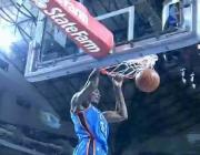 Video NBA: Pha phối hợp tuyệt đẹp của Westbrook và Durant