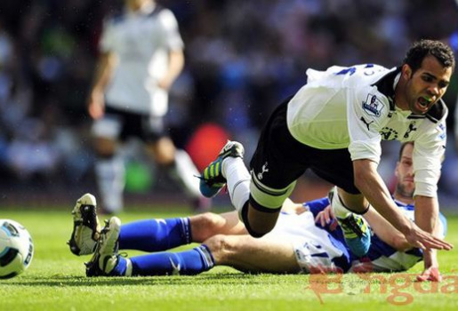 Tottenham: Sandro, Gallas chấn thương