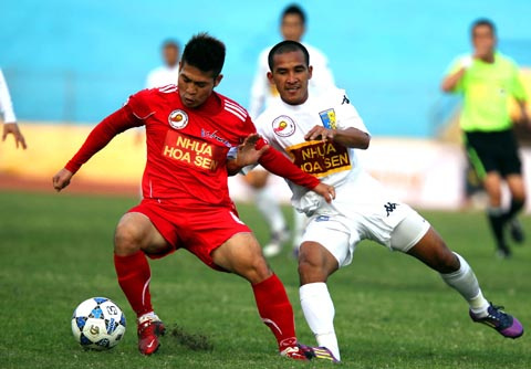 VFF nói không, VPF bảo có, Super League tiếp tục nóng