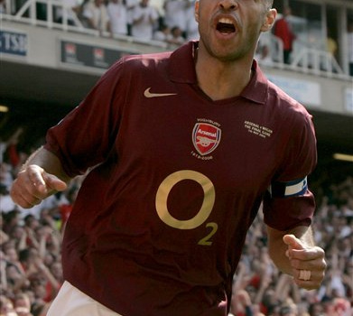 Tiếng nói cổ động viên: Henry-Arsenal, sao không để quá khứ ngủ yên!