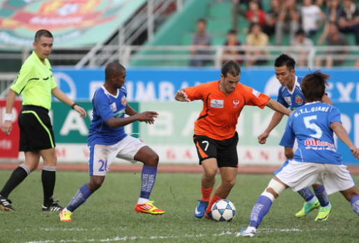 Phó TGĐ Cty VPF Phạm Phú Hòa: “Chúng tôi không thiếu trọng tài một đồng”