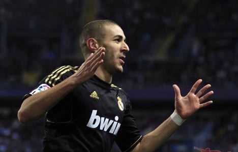 Khó nhọc vượt qua Malaga, Real Madrid hẹn gặp Barca ở tứ kết