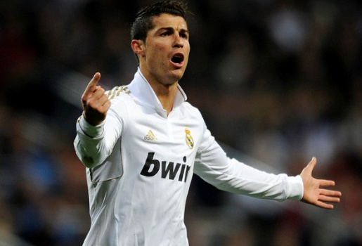 Tổng Biên tập AS cũng lên lớp Ronaldo