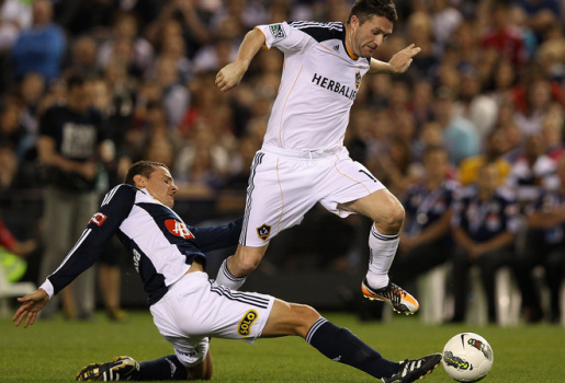 Theo chân Henry, Robbie Keane trở lại Premier League